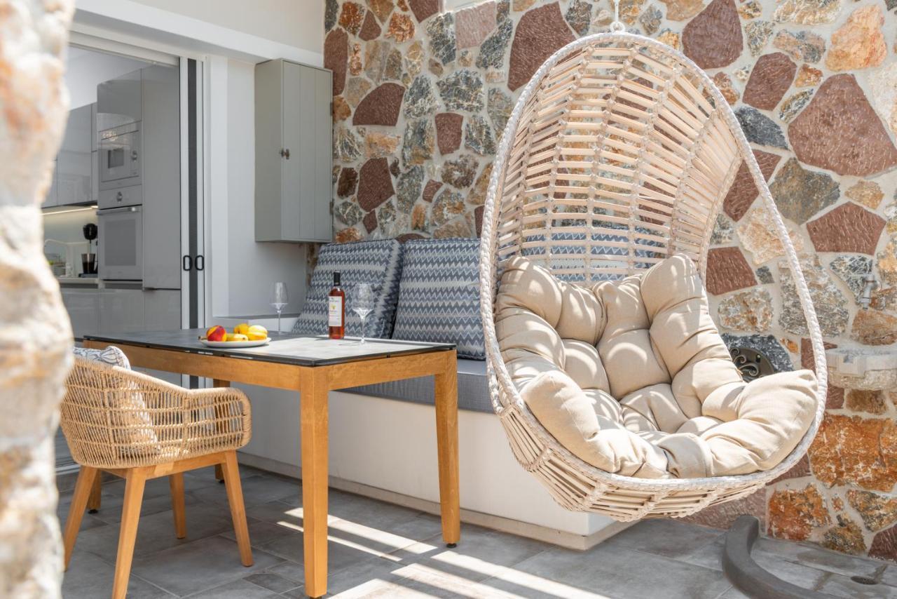 Orama Suites Milos Adamantas  Екстериор снимка