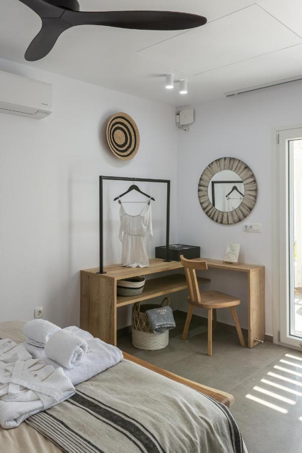 Orama Suites Milos Adamantas  Екстериор снимка